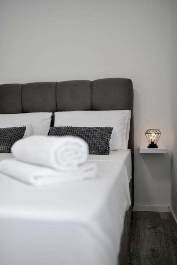 Luxe Apartments Zadar Buitenkant foto