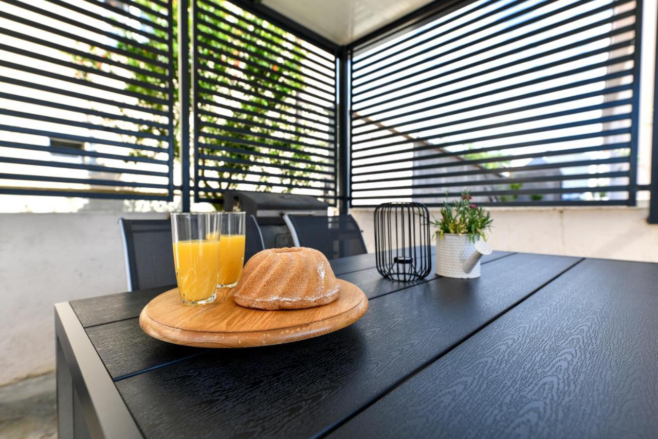 Luxe Apartments Zadar Buitenkant foto